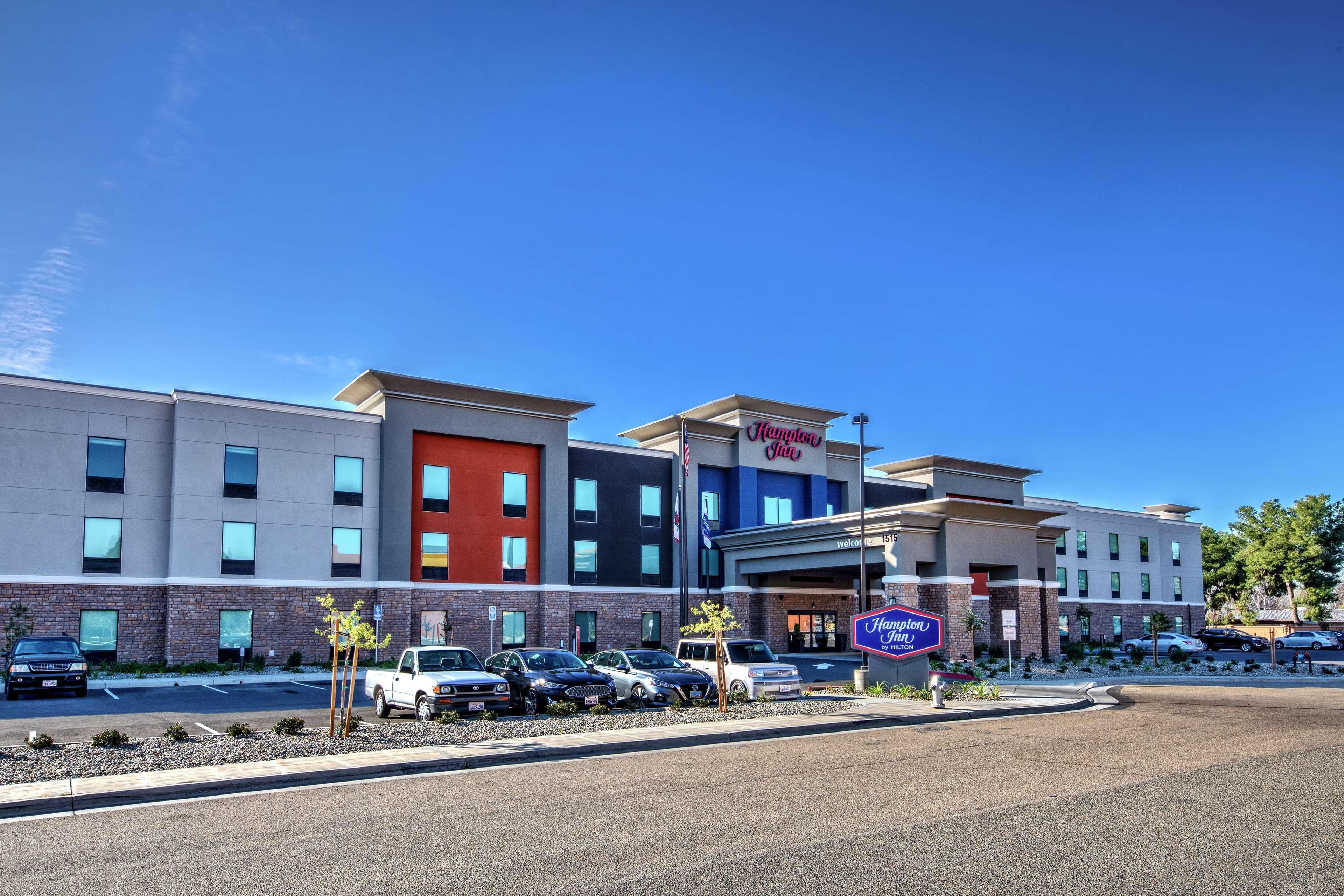 Hampton Inn Fresno Airport Екстер'єр фото