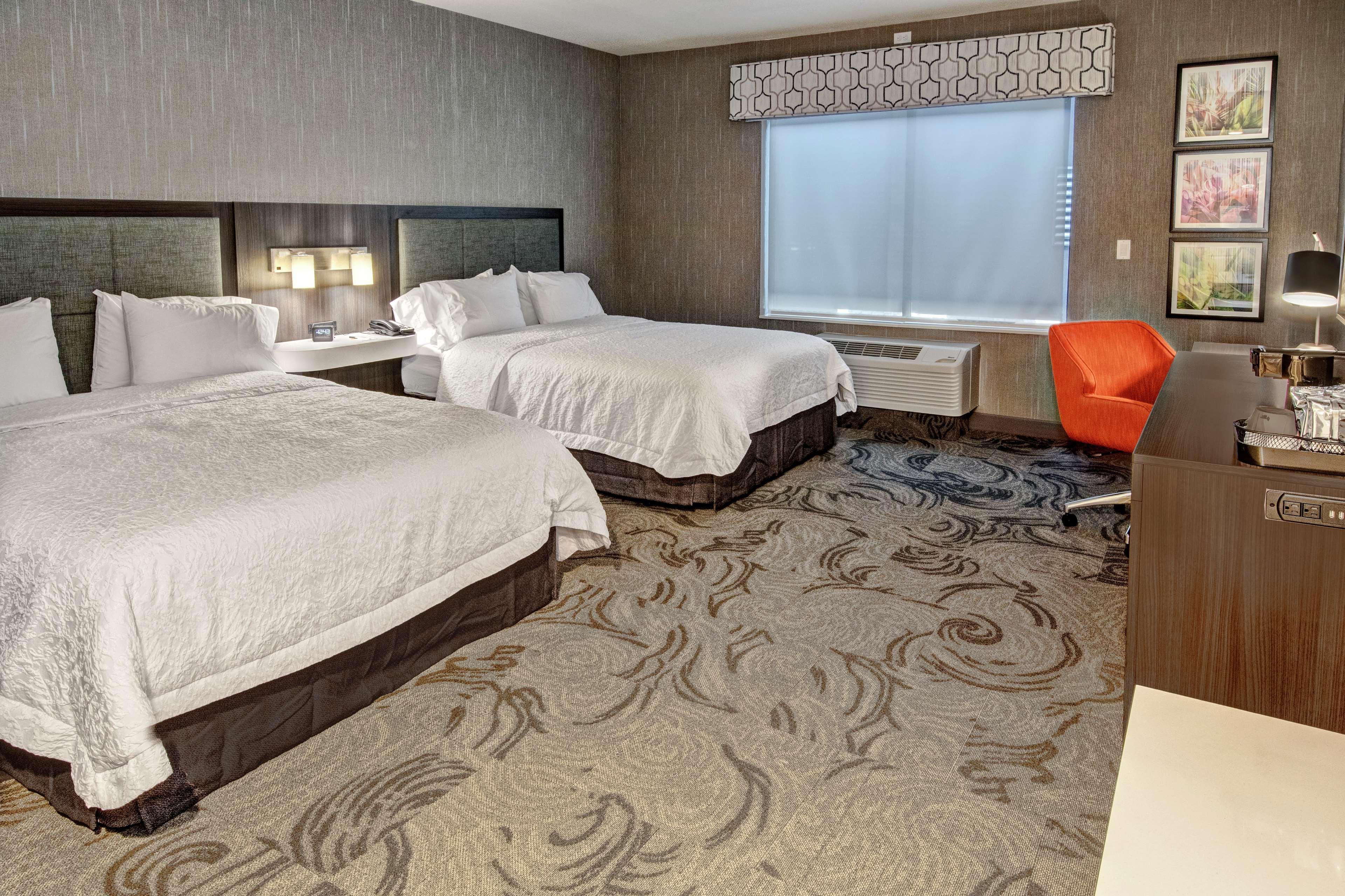 Hampton Inn Fresno Airport Екстер'єр фото