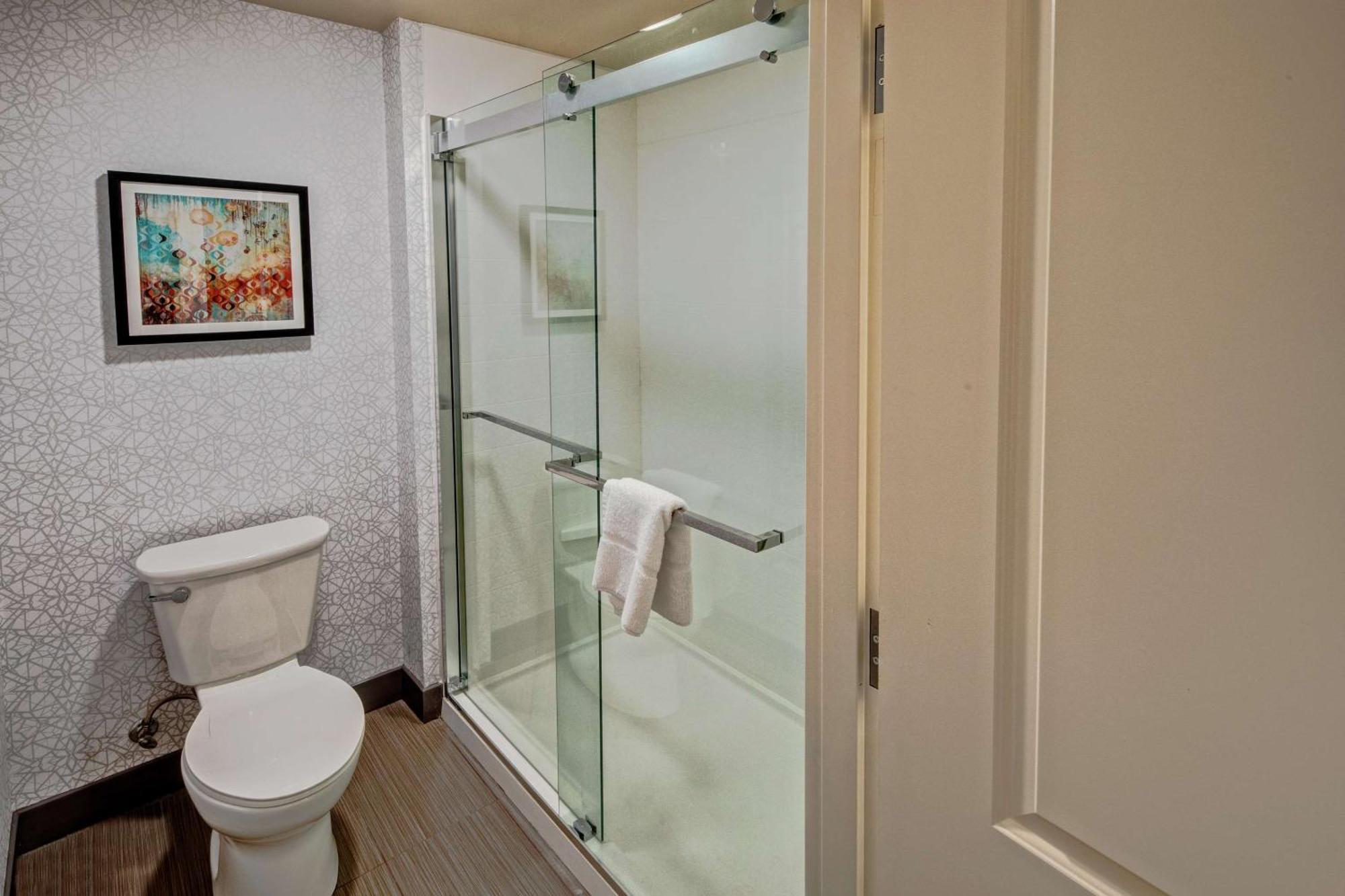 Hampton Inn Fresno Airport Екстер'єр фото